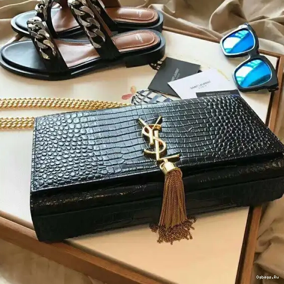 MEDIUM YSL KATE 0601